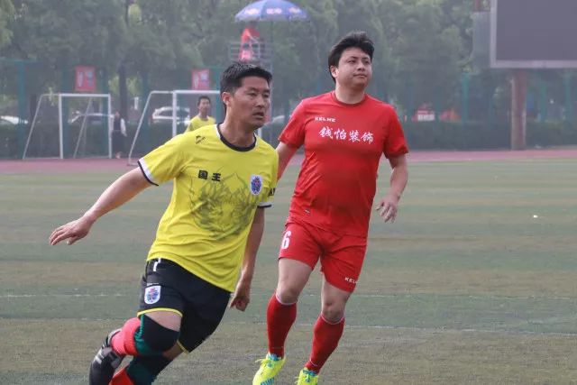 利物浦4-2逆转桑德兰：伊劳拉新战术初露锋芒，防线隐患却让人后背发凉